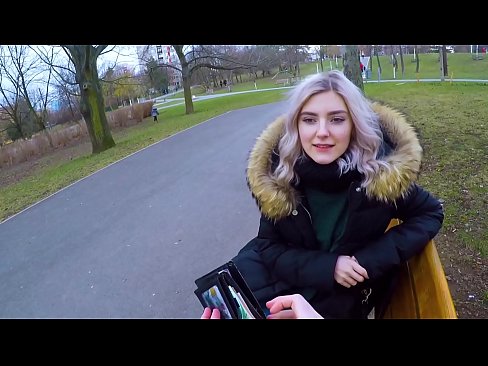 ❤️ Yn llyncu cum poeth dieithryn am arian - blowjob yn y parc gan Eva Elfie ❤️ porno Rwsiaidd wrthon ni ❌️